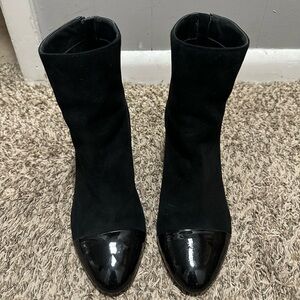 Elegant Black Women's Boots